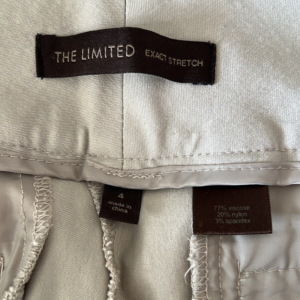 The Limited Exact Stretch Tan Capris size 4 - Picture 4 of 4